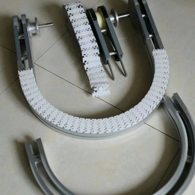 灌装机生产线柔性链传送带